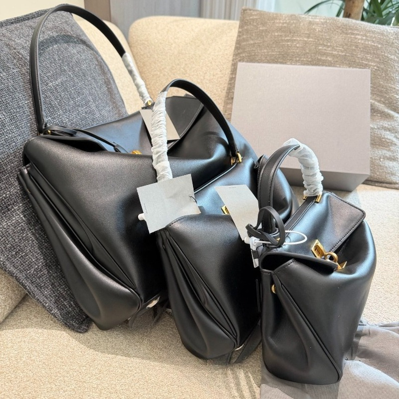 Multi Size Soft Genuine Cowhid - Luxury Bags Expensive recension och pris