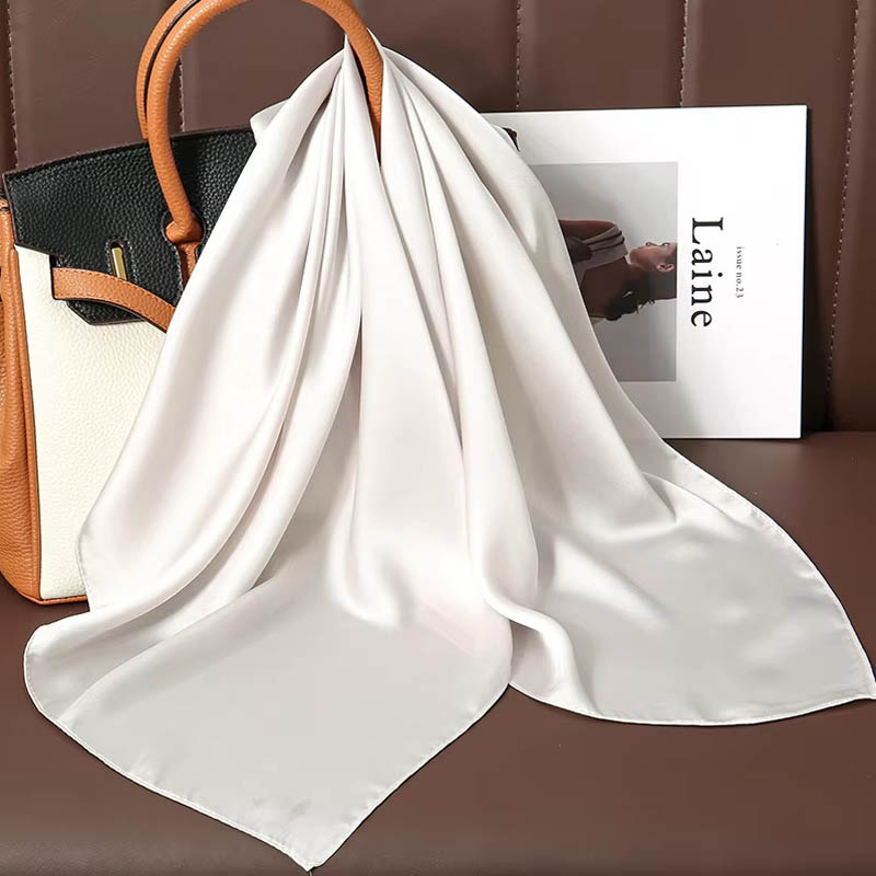 Luxury Solid Color Silk Square - Luxury Bags Expensive recension och pris