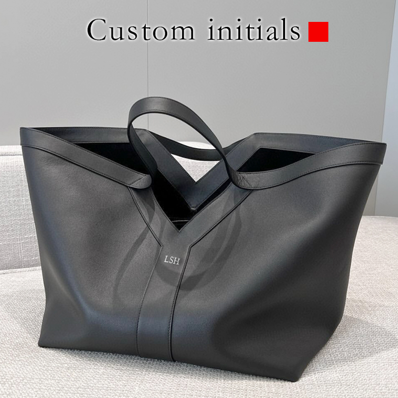 Custom Initials Oversize Tote  - Luxury Bags Vintage recension och pris