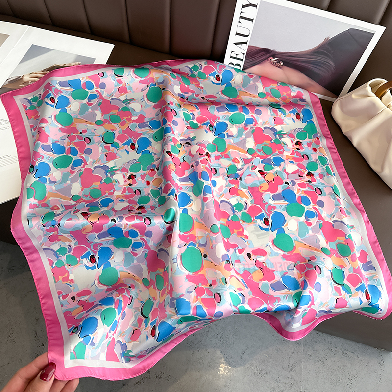 Luxury Floral Print Square Sil - Luxury Bags Expensive recension och pris