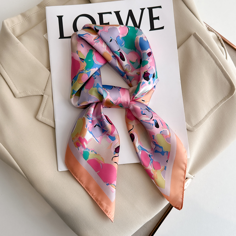 Luxury Floral Print Square Sil - Luxury Bags Expensive recension och pris