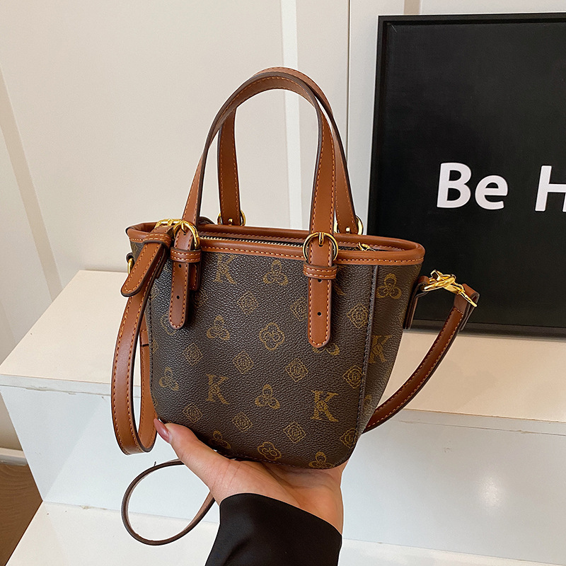 Classic Vintage Monogram Mini  - Tote Bag Leather Monogram recension och pris