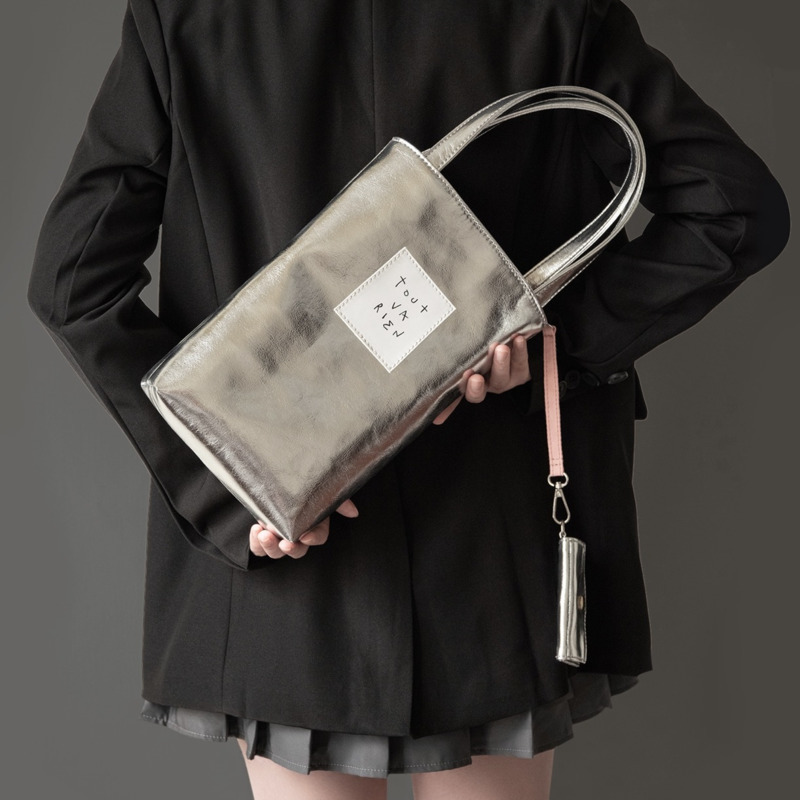 Y2K Vintage Korean Silver Shou - Luxury Bags Korea recension och pris
