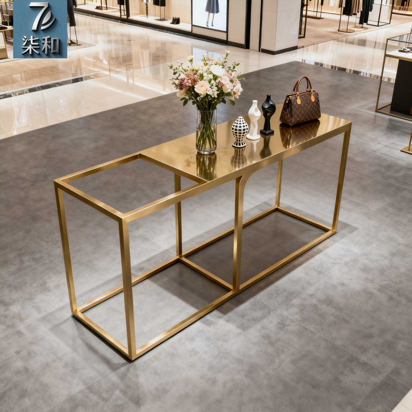Clothing store display table S - Luxury Bags In Store recension och pris